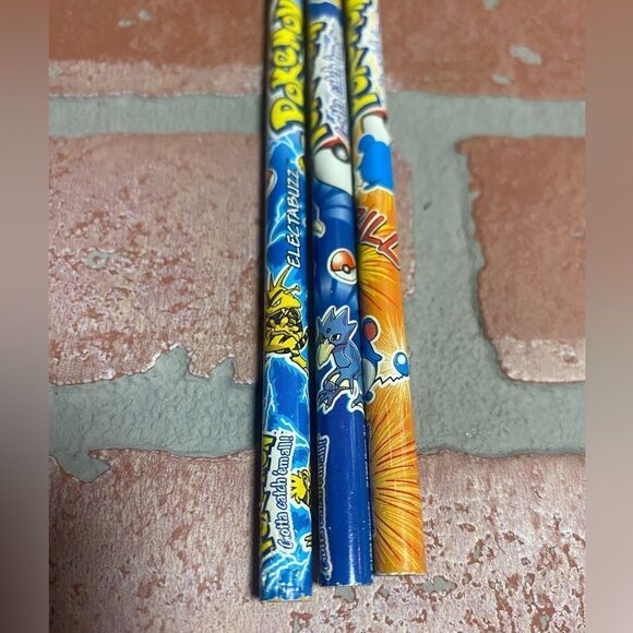 Pokémon Vintage 1999 Rose Art Pencil And Eraser Lot (3) Marill, Golduck - Picture 2 of 4